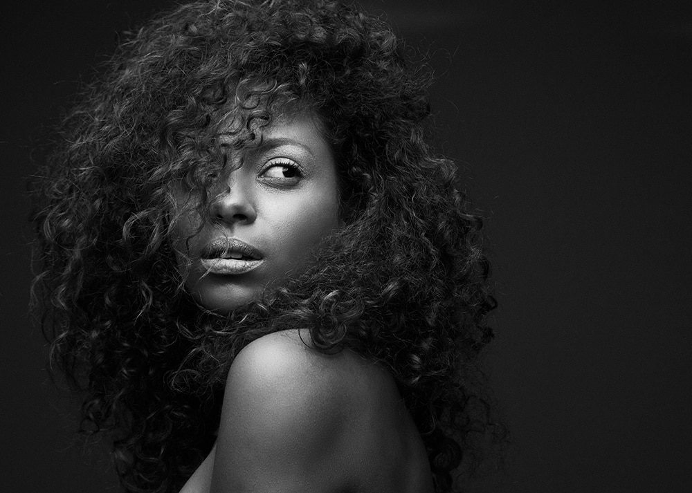 Black and white portrait of a beautiful african american fashion model